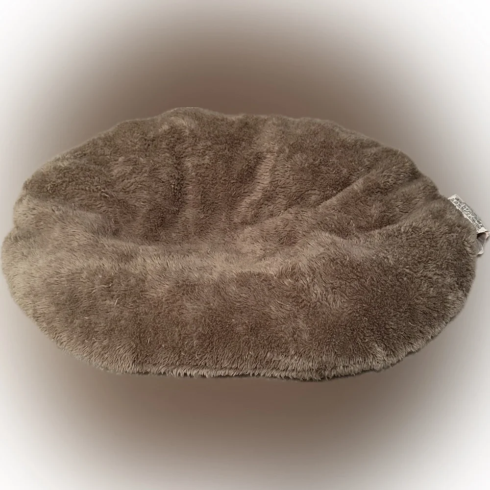 OVAL PET BED PILLOW SMALL DOG PUPPY CAT KITTY COMFY BROWN TAN BEIGE 23”x18”RED